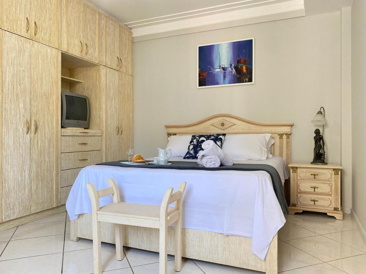 Jgd94 - Ao Lado Do Calcadao, Climatizado, Wi-Fi Apartment Balneario Camboriu Ngoại thất bức ảnh