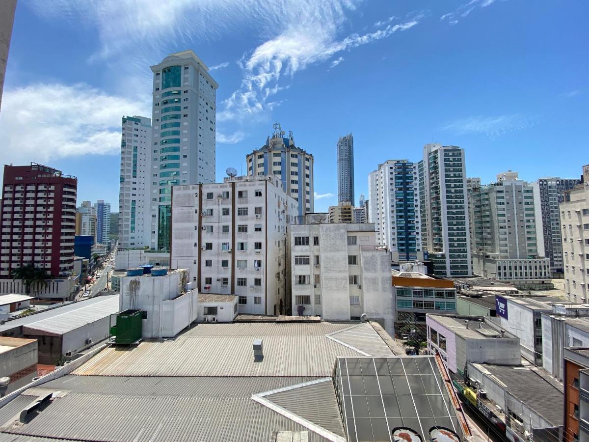 Jgd94 - Ao Lado Do Calcadao, Climatizado, Wi-Fi Apartment Balneario Camboriu Ngoại thất bức ảnh